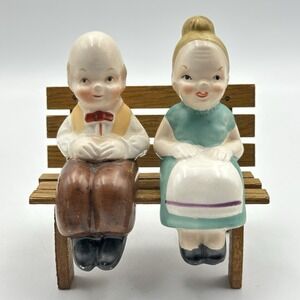 Vintage Japan Couple Sitting on Bench Salt‎ & Pepper Shakers Grandparents